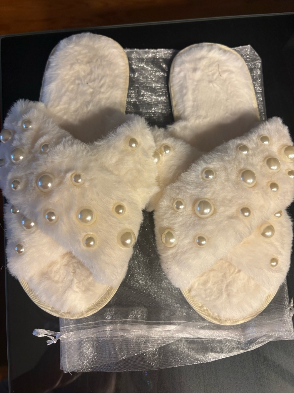 Faux Fur Pearl Slide Slippers - Cream